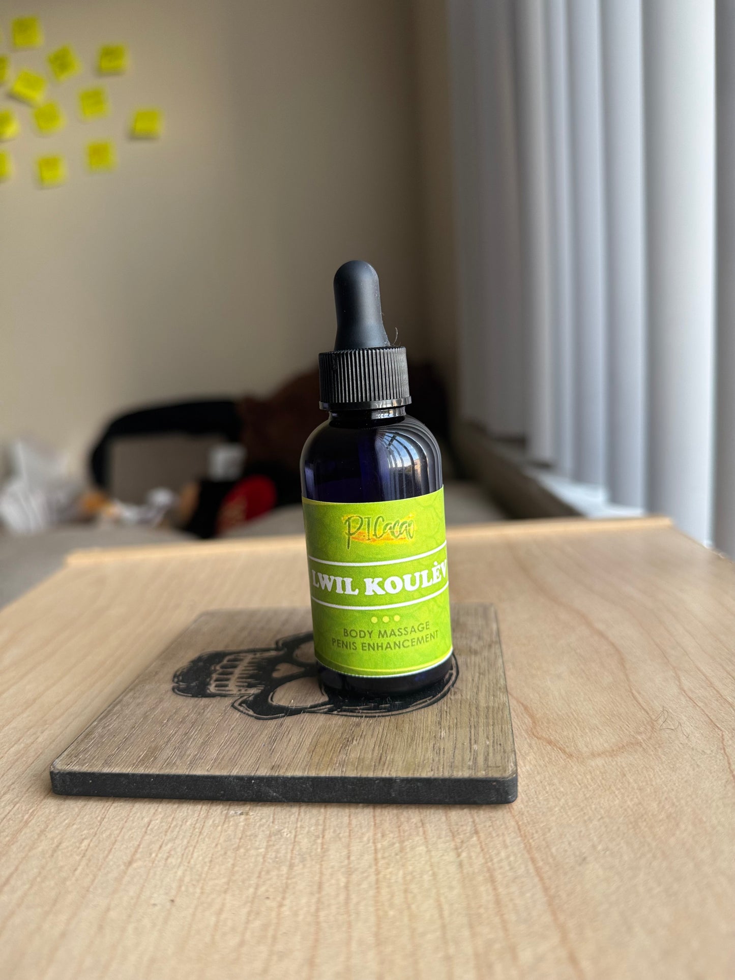 LWIL KOULÈV (Snake oil)